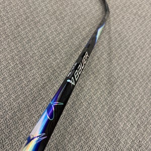 Senior Bauer Vapor Flylite Right Handed Hockey Stick P92 70 Flex (New)