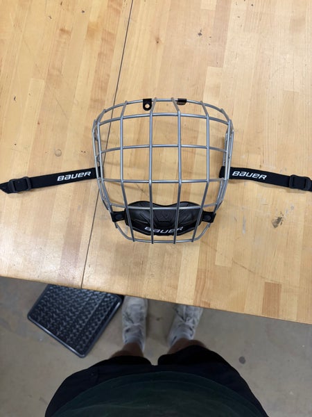 USED Bauer I Cage
