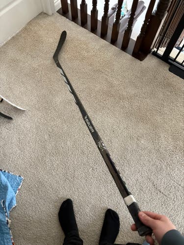 Senior Bauer Proto-R Right Handed Hockey Stick P28 70 Flex (New)