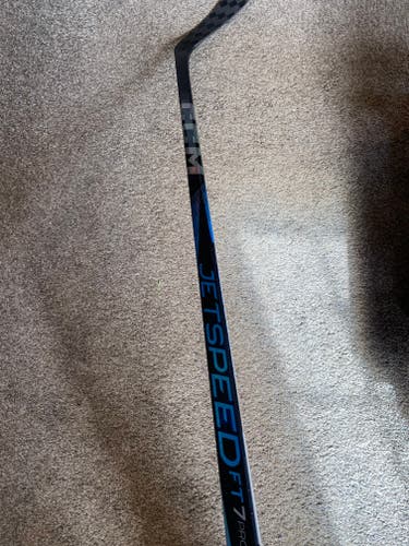 Senior CCM JetSpeed FT7 Pro Right Handed Hockey Stick P29 75 Flex FAKE