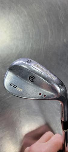 Used Cleveland CG10 Golf Wedge Mens RH 52 Degree 11497-S000155653
