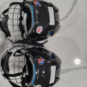 Small Bauer Re-Akt 55 Helmet (Used)
