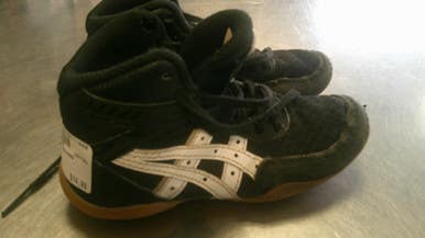Used Asics Wrestling Shoes Black Youth 10.0 11868-S000067659