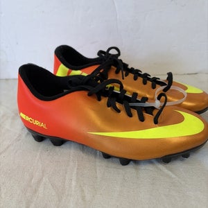 Brand New Adult Size 7.5 Nike Mercurial Soccer Cleats.