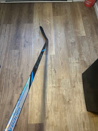 Senior Bauer Nexus Tracer Left Hand Hockey Stick P92 77 Flex (Used)