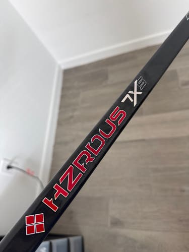 Senior True HZRDUS 7x4 Right Handed Hockey Stick P28 85 Flex (New)