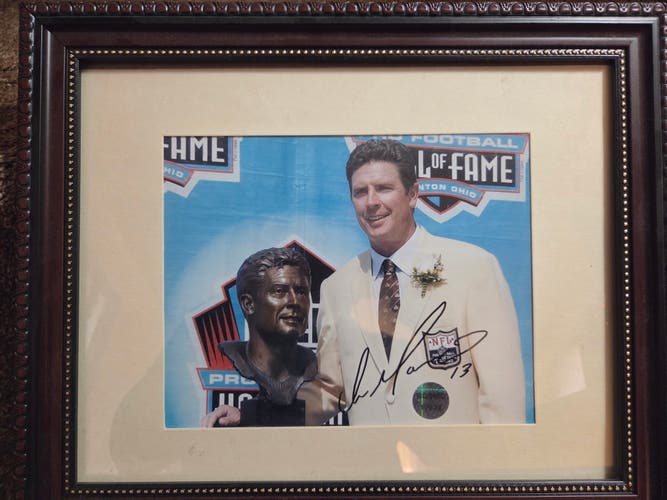 Dan marino Hall of fame autographed photo in frame
