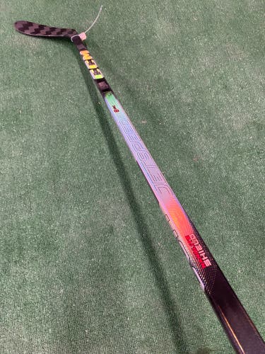 CCM JetSpeed FT8 Pro Hockey Stick Left Hand | P28 30 Flex (54")