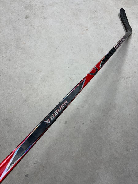 82 Flex P28M Senior Bauer Proto 2 Left Hand Hockey Stick Pro Stock (Used)