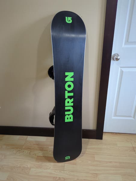 Burton Progression Snowboard 137cm With Burton Bindings Size Small
