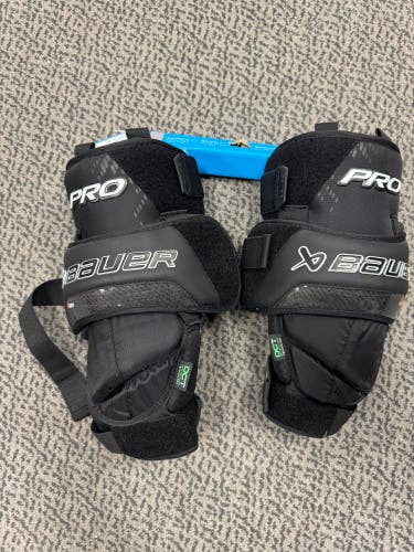 Bauer Pro (New) Intermediate Knee Pads