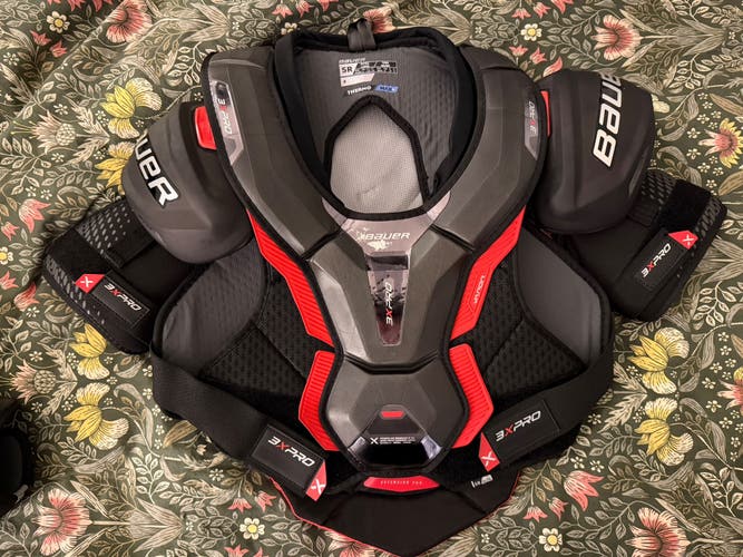 Men's Extra Large Senior Bauer Vapor 3X Pro Shoulder Pads (Used - Like New)