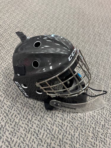 Junior CCM GFL 1.5 Goalie Mask (Used) W/ Vaughn neck protector