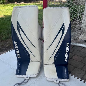 Medium 2023 Bauer Hyperlite 2 Goalie Leg Pads (Used)