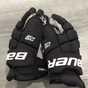Black Game Used Colorado Avalanche Landeskog Bauer Supreme 2S Pro Gloves 14" Pro Stock (Used)