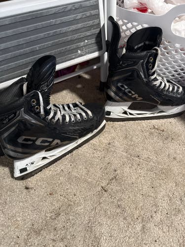 Black 2024 CCM Tacks XF Pro Hockey Skates 9 (Used)