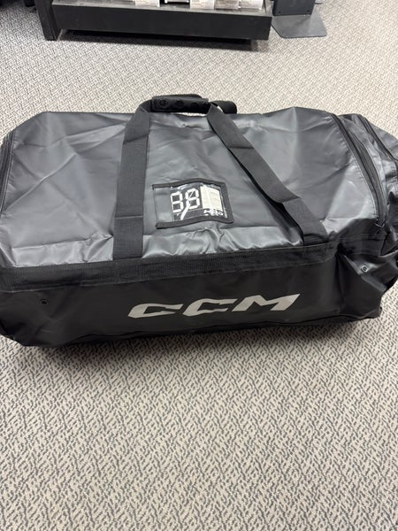 CCM senior 36” 450 Bag (New)