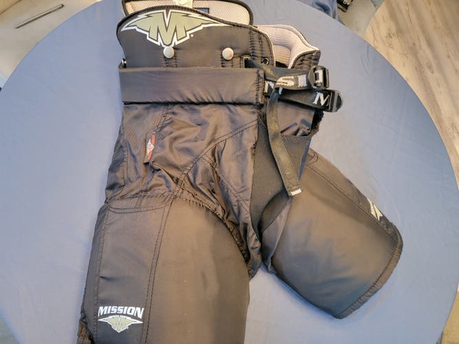 Junior Small Mission L3 Hockey Pants (Used)