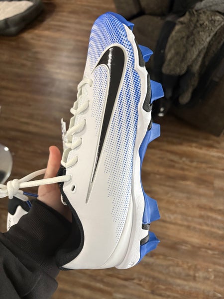 Men's Size M 10.5 (W 11.5) Nike Low Top Molded Cleats (New)