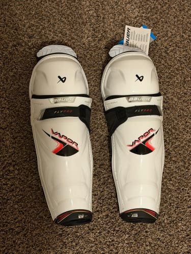 BRAND NEW Bauer Vapor Flypro 14" Shin Pads