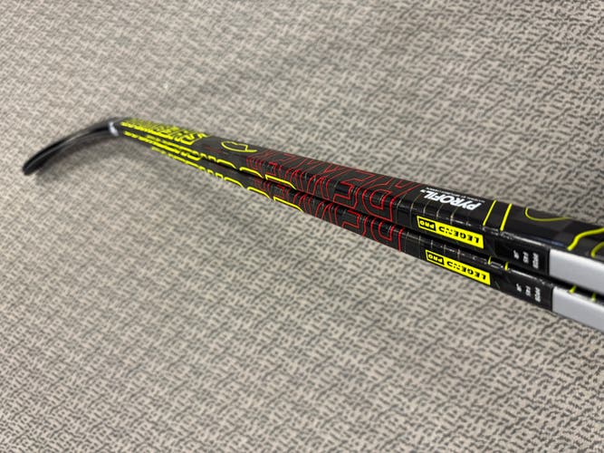 2-Pack Junior Sher-Wood Rekker Legend Pro Right Handed Hockey Stick PP28 45 Flex (New)