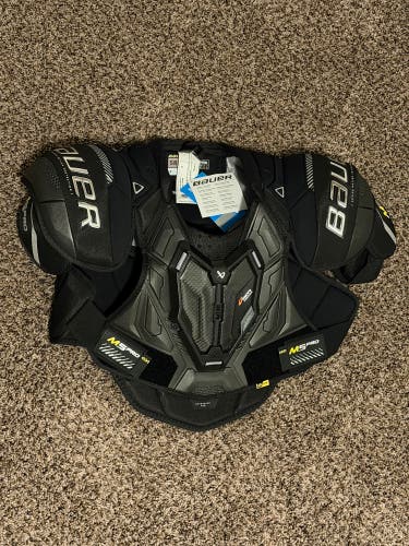 BRAND NEW Senior Bauer Supreme M5 Pro Shoulder Pads