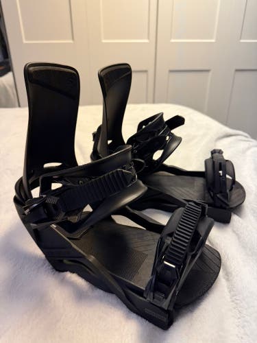 Large Salomon Rhythm Snowboard Bindings (Used)