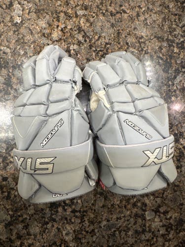 STX Surgeon RZR Lacrosse Gloves (Used)