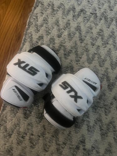 Adult Large STX Stallion 900 Arm Pads (Like New)