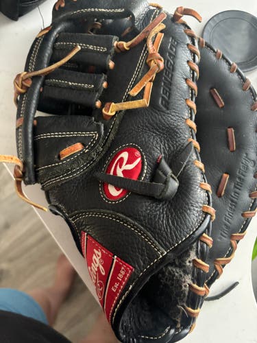 Rawlings Renegade Catcher's Softball Glove (Used)