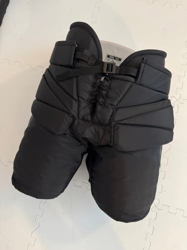 CCM HPG 14A Hockey Goalie Pants Pro Stock, Senior Small (Like New)