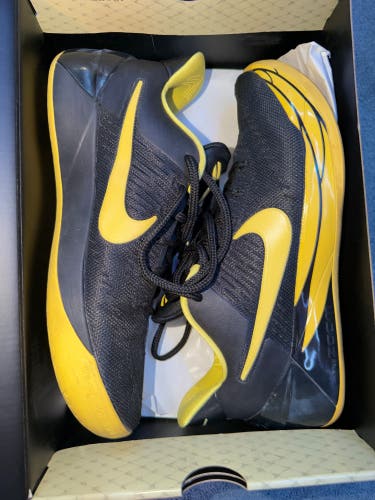 Nike Kobe AD University of Oregon