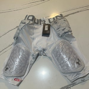 Large Adult Under Armour (New)