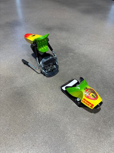 New Look Pivot 15 GW Forza 3.0 Ski Bindings 95mm Brake DIN 6-15