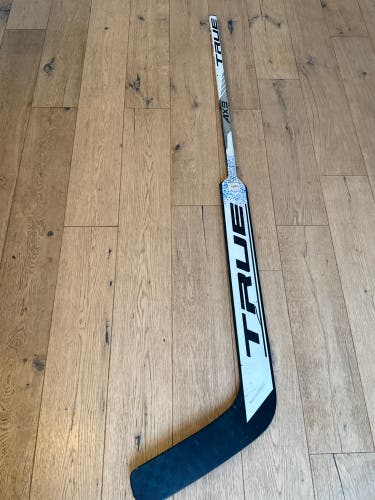 Senior True AX9 Regular Goalie Stick 26" Paddle (Used)