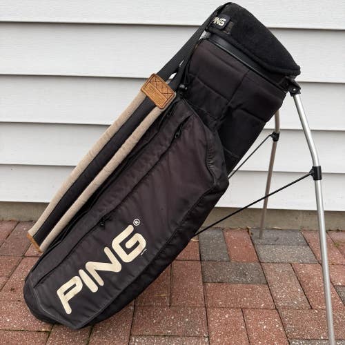 Ping Hoofer Golf Stand Carry Bag Dual Straps Black White 4 Way Dividers Vintage