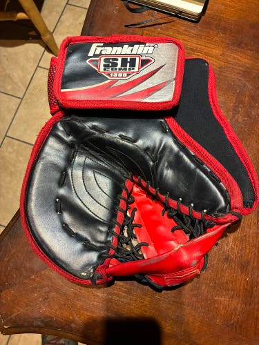 Used Franklin SH COMP 1300 Goalie Glove