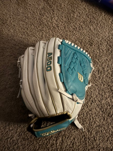 2017 Wilson A500 RH Pitcher's Baseball Glove 12.5" (New)