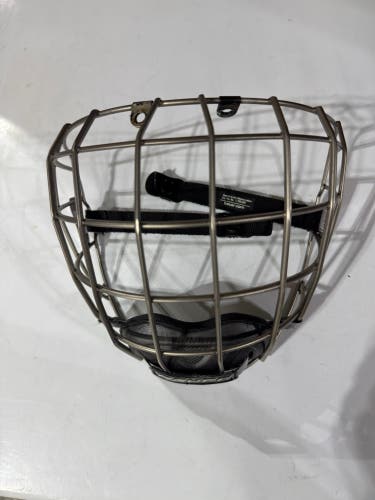 Bauer Re-Akt Titanium Cage Full Cage Medium