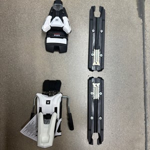 New Armada Strive 14 GW Ski Bindings White 100mm Brake DIN 5-14
