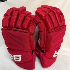 Detroit Red wings Bauer Gloves 13" Pro Stock (Used)