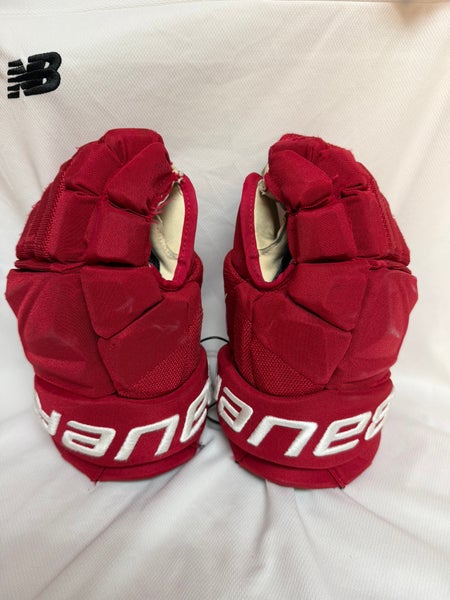 Detroit Red wings Bauer Gloves 13" Pro Stock (Used)