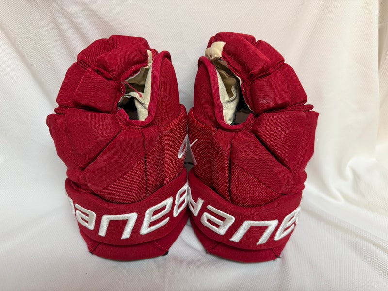 Detroit Red wings Bauer Gloves 13" Pro Stock (Used)