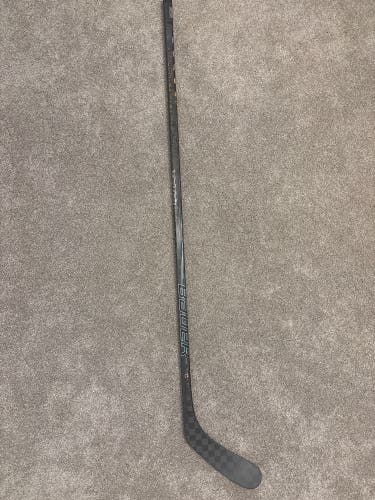Intermediate Bauer Twitch Left Hand Hockey Stick P92 65 Flex (Used)