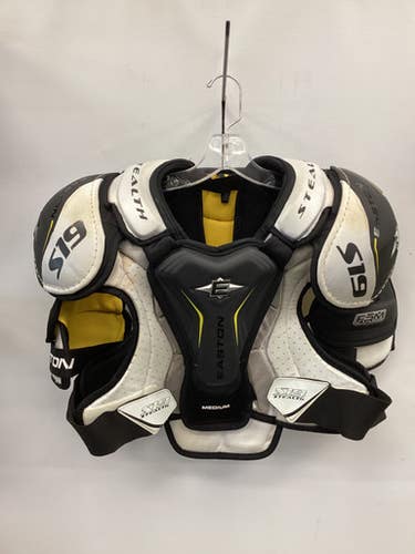 Used Easton SYNERGY S19 Senior Shoulder Pads MD 11851-S000043304