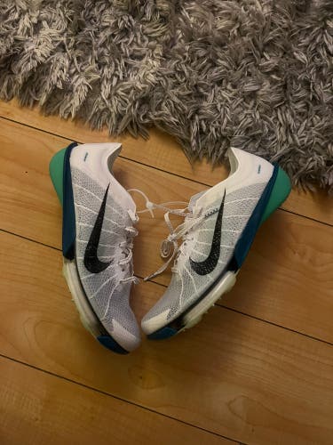 Nike Air Zoom Victory 2 Track Spikes White Green FD8411-100 Men’s 7.5 New