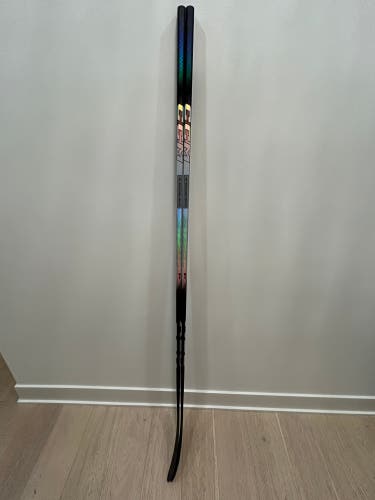 Intermediate CCM JetSpeed FT8 Pro Left Hand Hockey Stick P28 65 Flex (New)