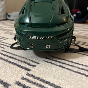 Medium Bauer Re-Akt 150 Helmet (Used)