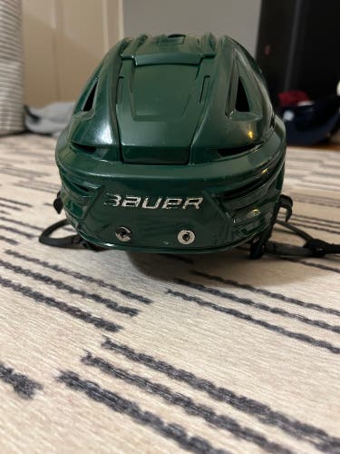 Medium Bauer Re-Akt 150 Helmet (Used)