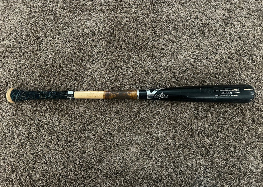 Victus Pro Reserve JC24 Maple Bat (-3) 30 oz 33" (Used)
